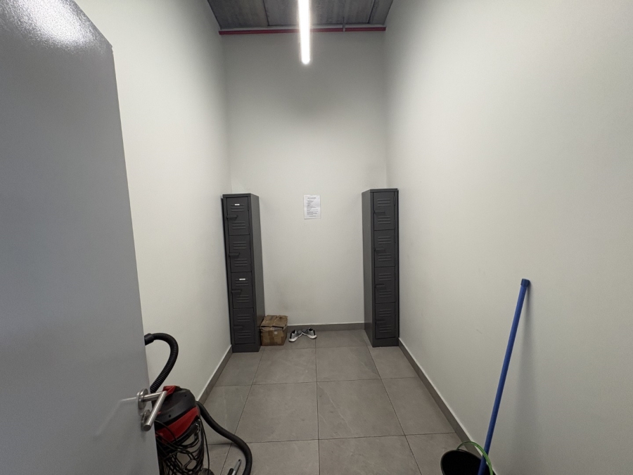 To Let commercial Property for Rent in Montague Gardens Western Cape